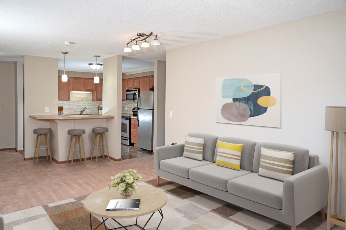 Photos and Video of Creekside Apartments in Plymouth, MN